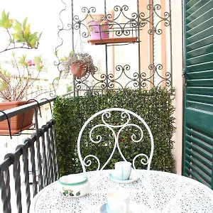 https://camelia-apartment.lecce-hotels.com
